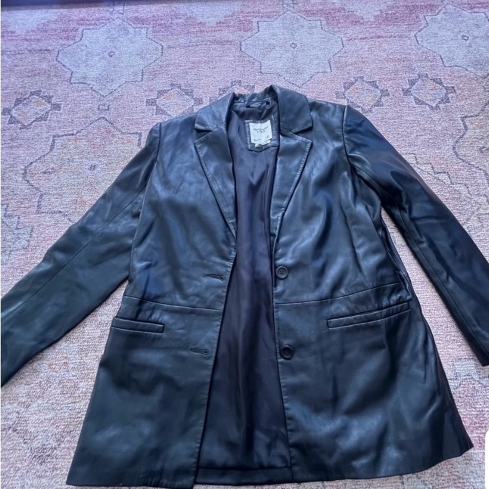 Abercrombie & Fitch Black Women's Vegan Leather Blazer